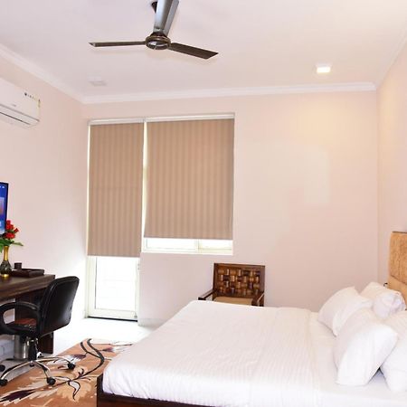 Arkaya Inn Gurgaon Dış mekan fotoğraf