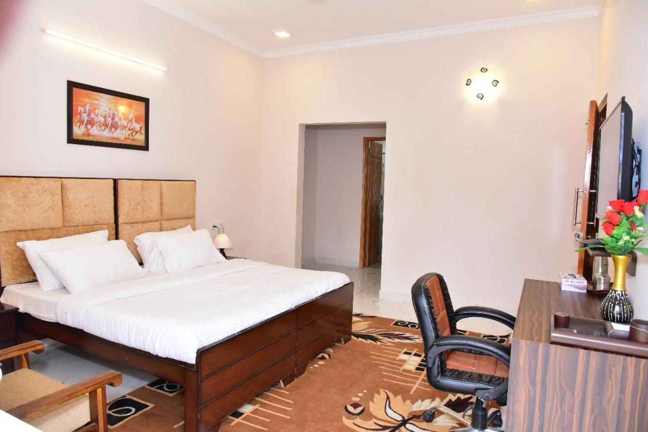 Arkaya Inn Gurgaon Dış mekan fotoğraf